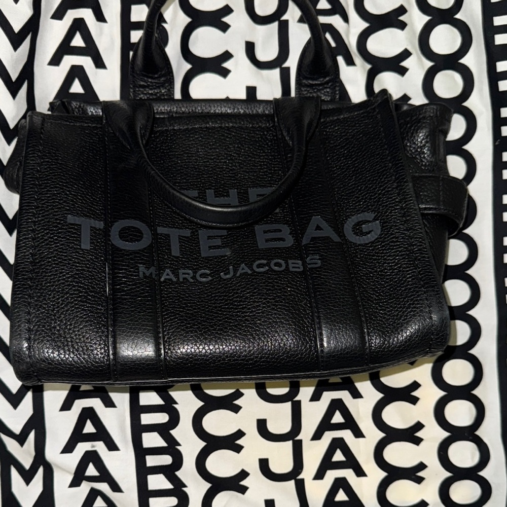 Marc Jacobs Black Textured Tote